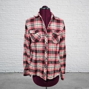 Field & Stream Red and Black Plaid Button Down Shirt Womens